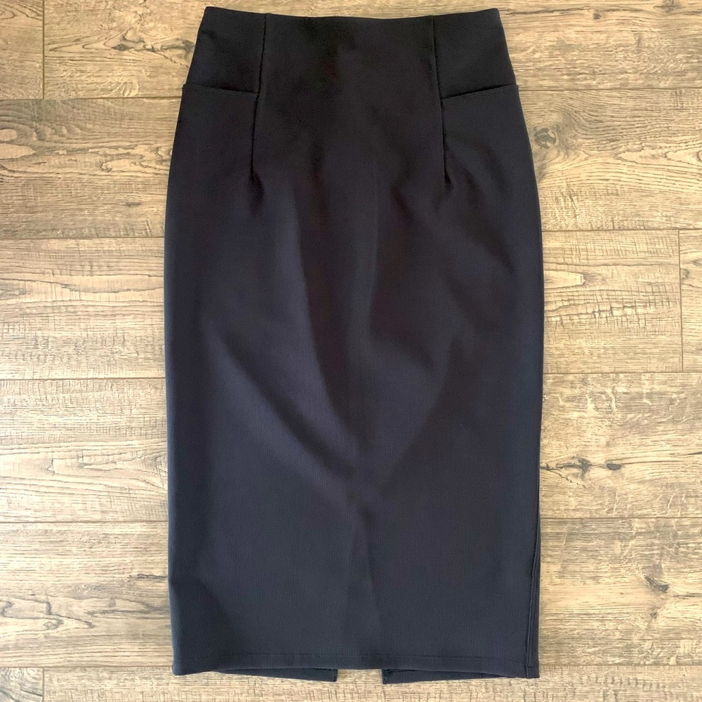 Lululemon A New Route Midi Skirt, black size 6